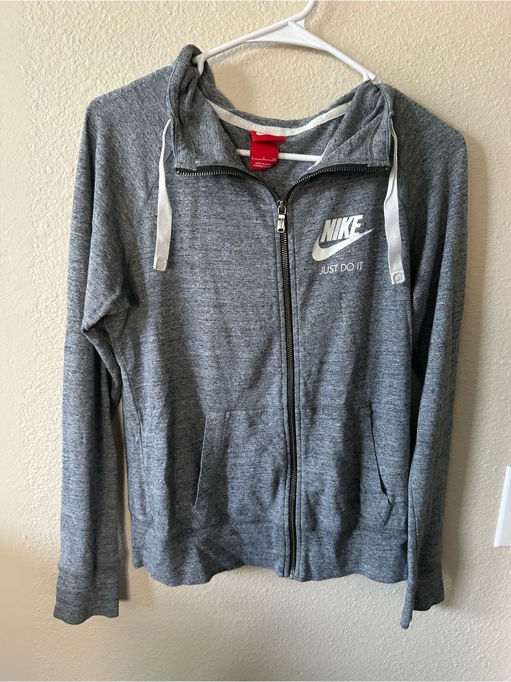 Nike Women's Jacket Gray size S/ NWOT 1397